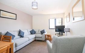 Flat 34 - Marine Court